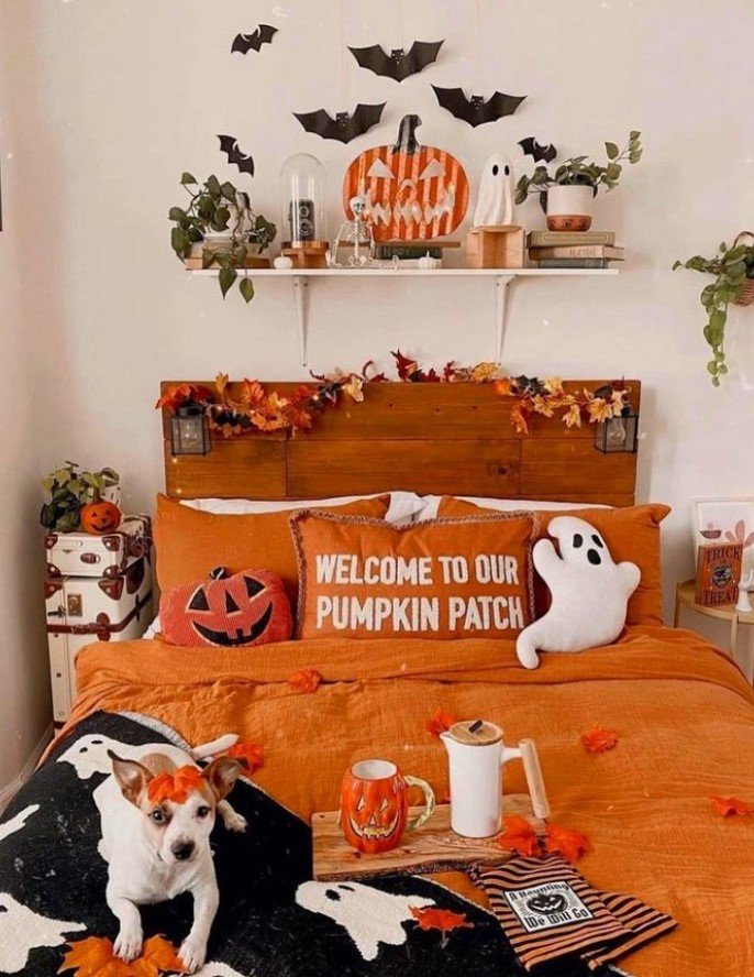 Halloween Bedroom Decoration