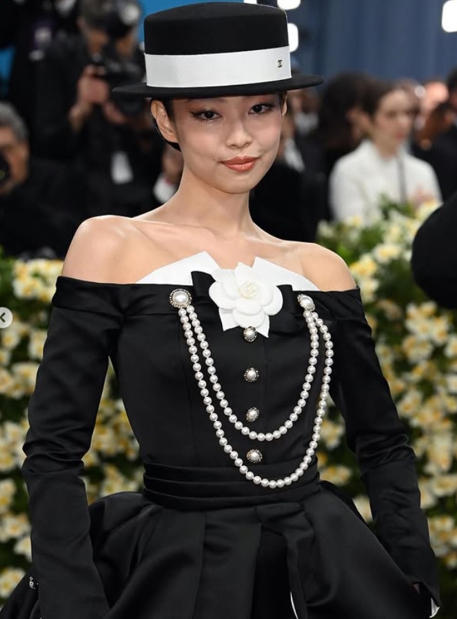 Jennie Met Gala 2025